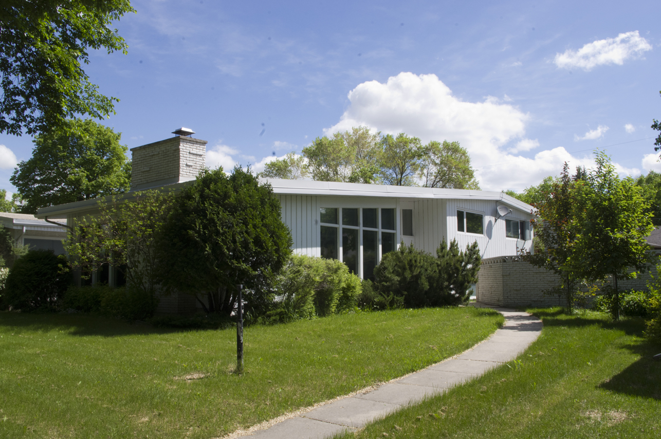 832 Brock Street Winnipeg Architecture Foundation